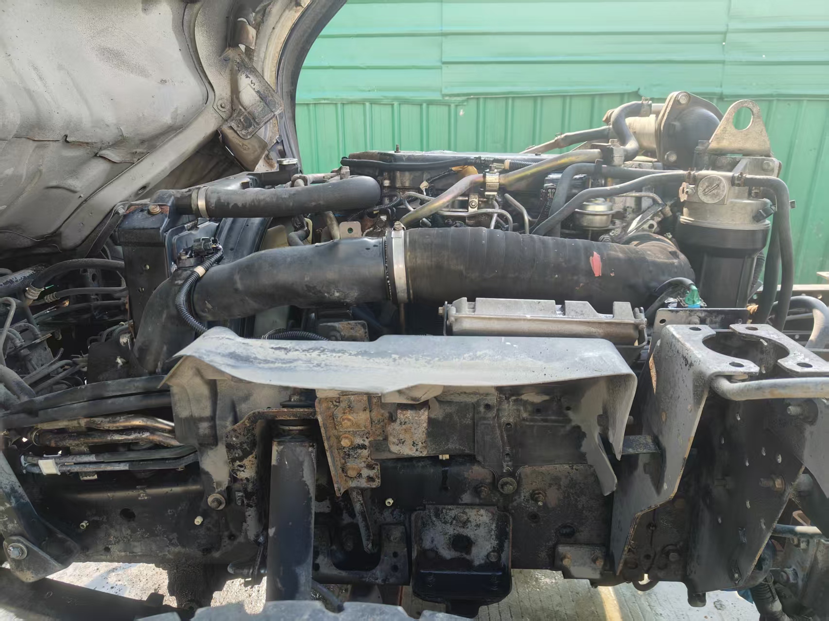 Used White ISUZU 700P 4x2 Manual Cargo Truck Diesel Light Duty Cargo Truck - COPY