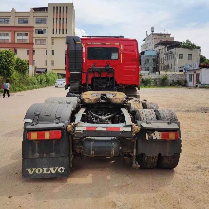 Second hand Tractor Truck for VOLVO Red FM440 6x2 2012 Lowest Price Diesel Truck