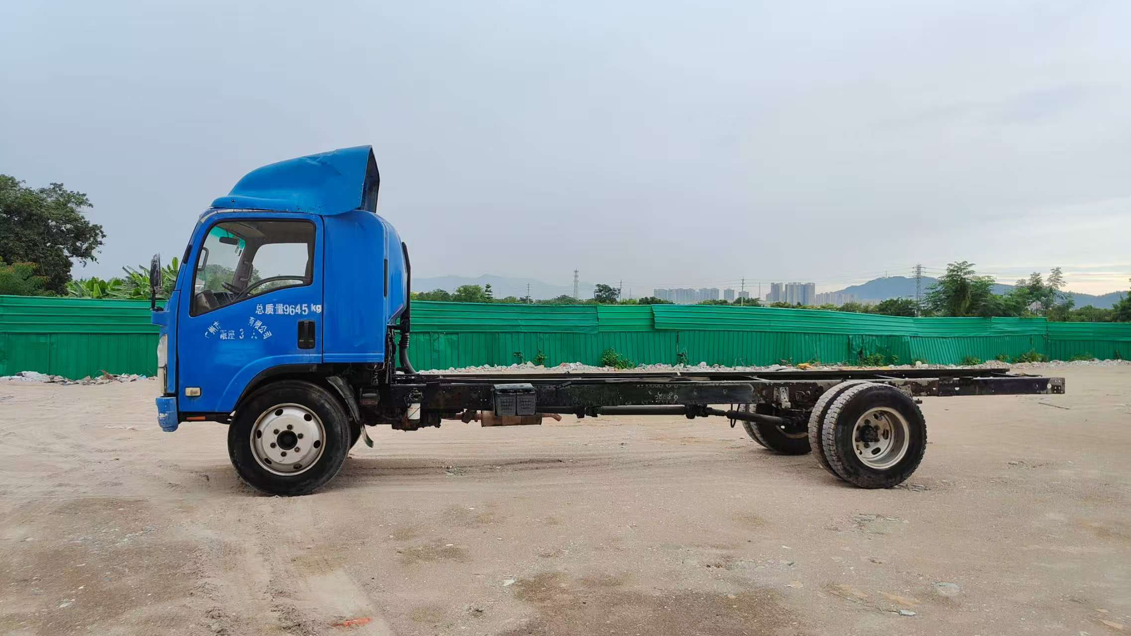 For ISUZU 700P Tractor Truck 2010 Manual Transmission Good Condition Used Tractor