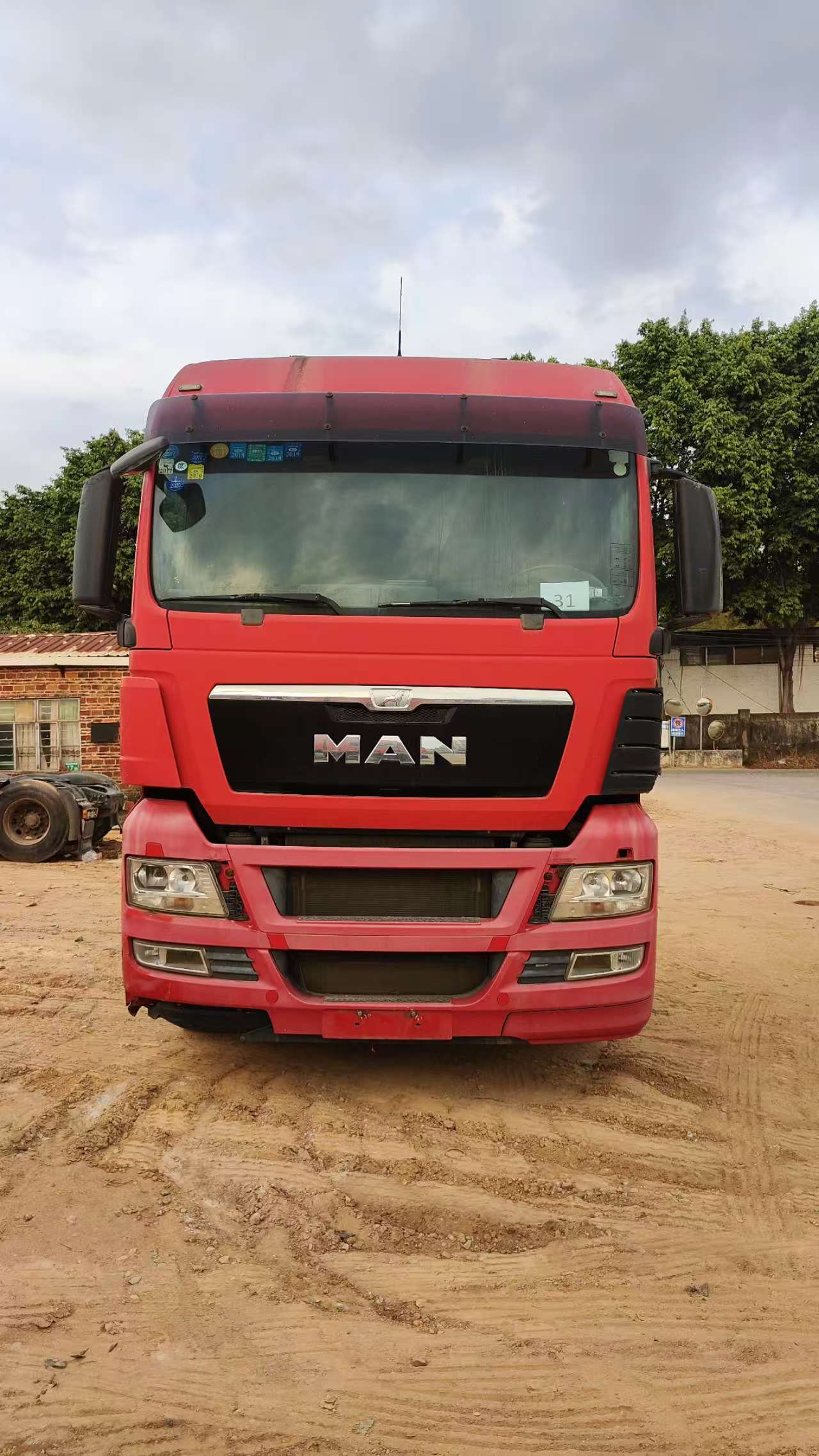 No.31 Used MAN TGX 28.480 2015 Red 6x2  Used tractor Second Hand  Heavy Cargo Tow Truck