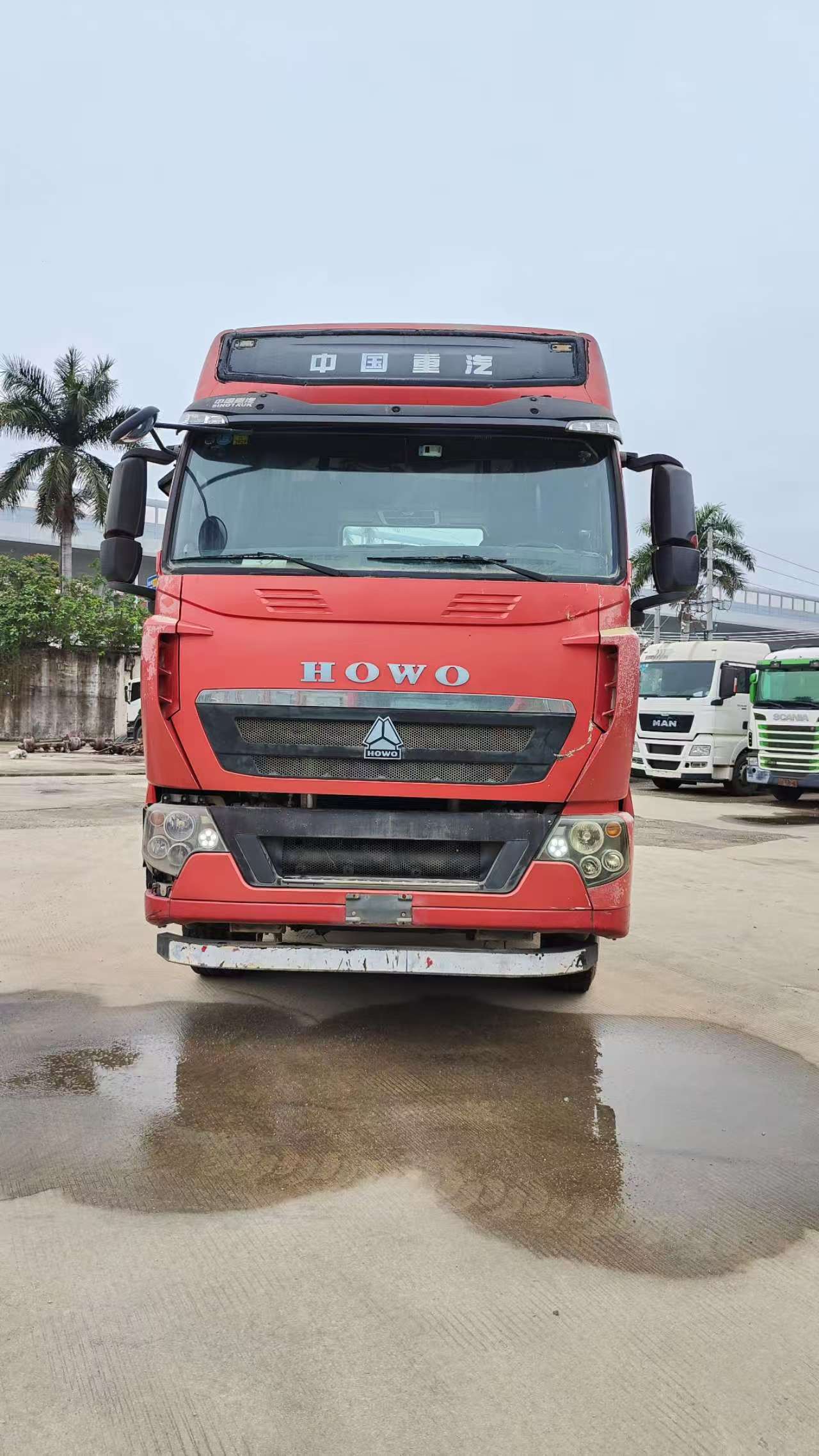 No.32 Used Tractor Truck for HOWO 2018 Red 6x4 Good Condition Heavy Duty Truck