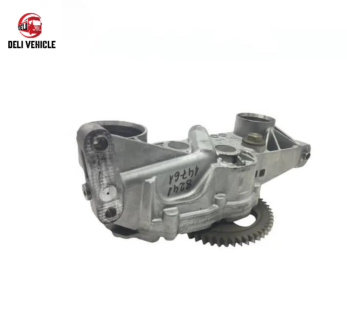 China Guangzhou 4711800801 0100821 Used Engine Oil Pump for MER CEDES Truck Used Oil Pump