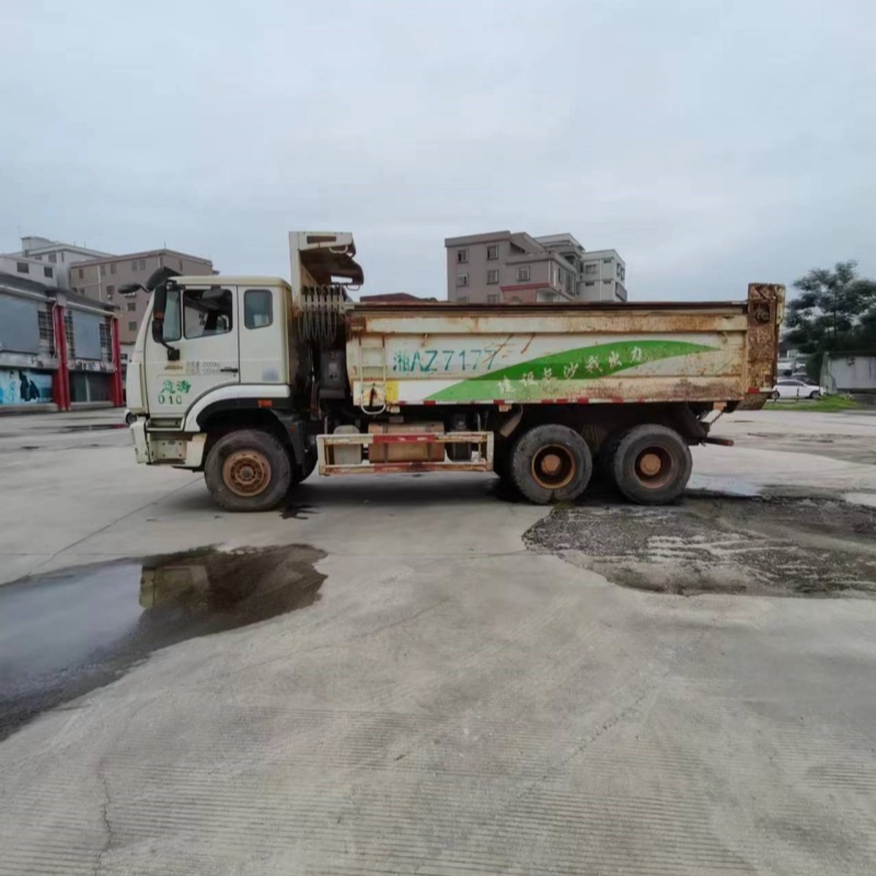 Good Condition HOHAN 2017 White 6x4 Dump Truck Heavy Cargo Tow Truck