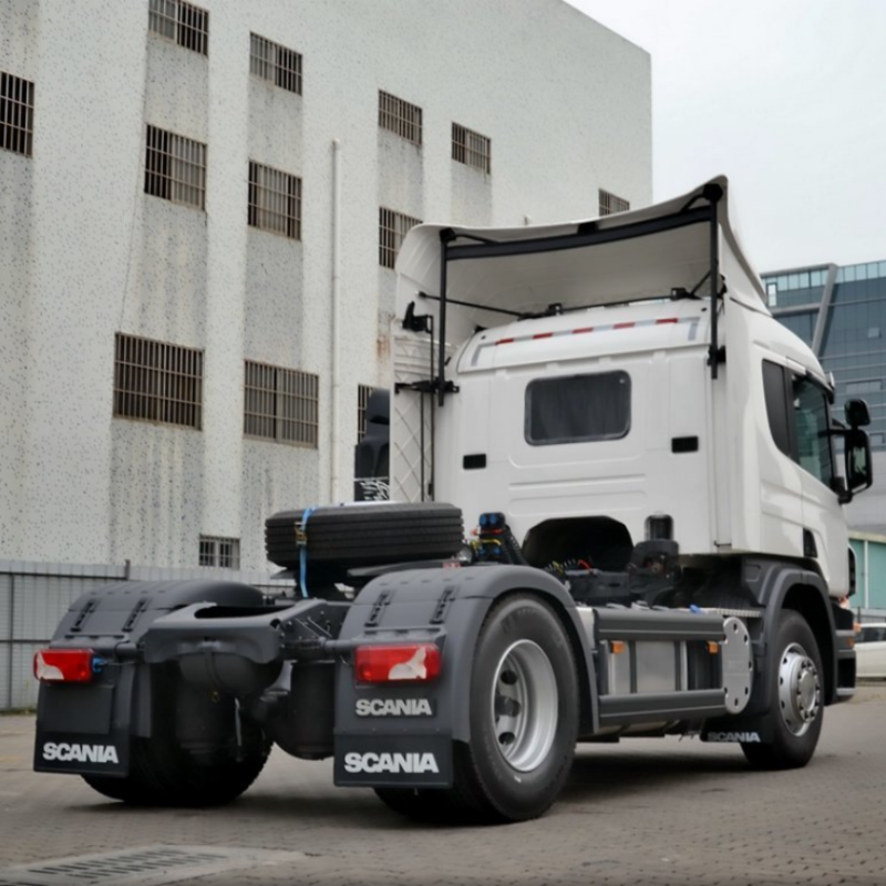 Used Truck Tractor SCANIA P360 4x2 Low Price Trailer truck Head for Sale