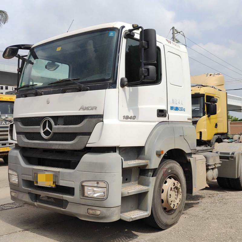 Second hand BENZ 1840 4x2 White Tractor Truck Good Condition Manual Tow Tractor
