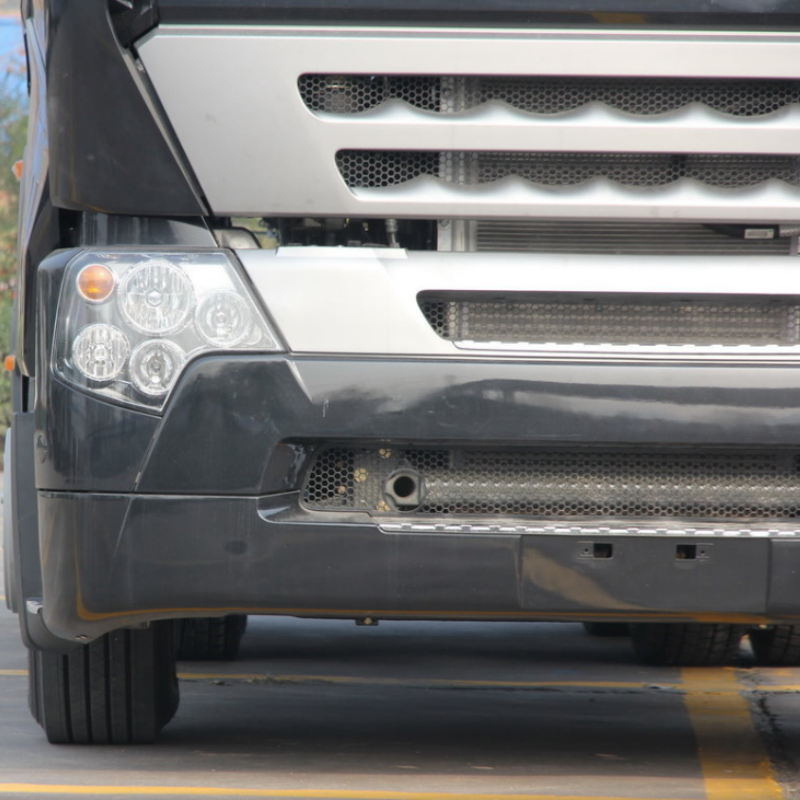 Low Price Tractor Trucks Used Sinotruk Howo A7 6X4 Trailer Truck Head for Sale