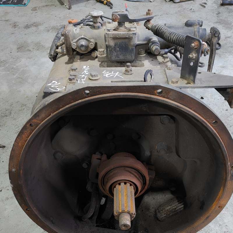 Used FAST JS180TA Gearbox Tractor Truck Parts Truck Transmission With Low price