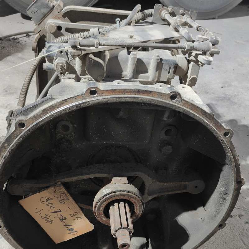 Second hand Best Price Gearbox ZF S6-85 Manual transmission Used for Benz SHACMAN Heavy Truck