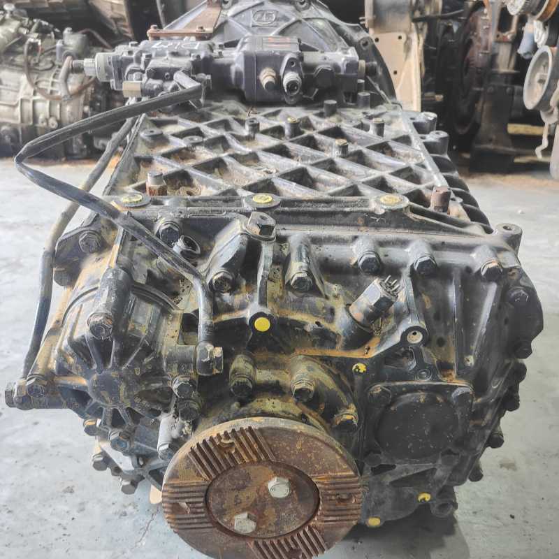 Used ZF 16S221 16 Speed Manual Transmission High Quality Gearbox Assembly