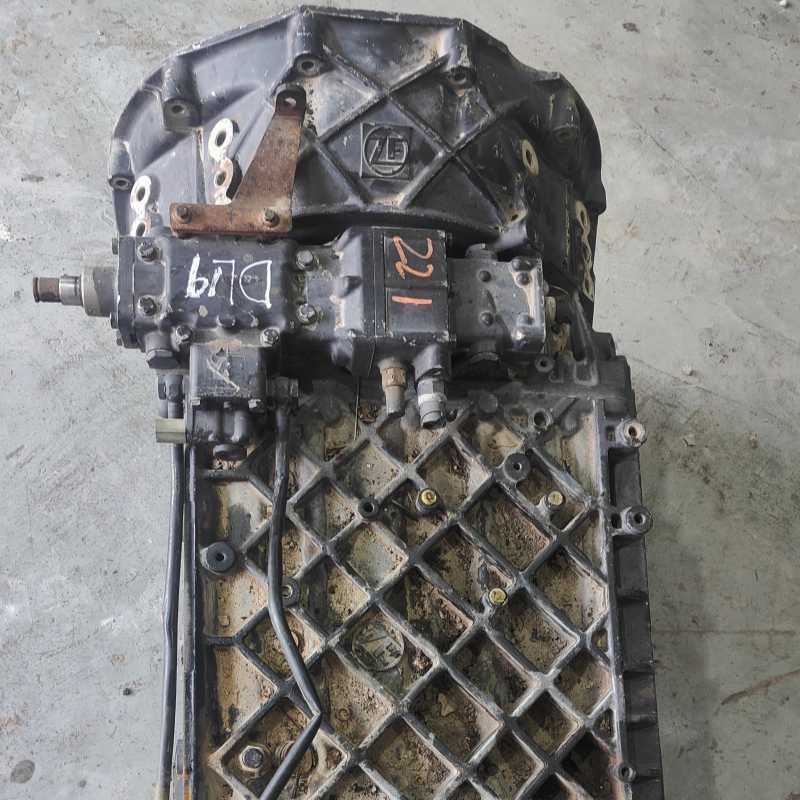 Used ZF 16S221 16 Speed Manual Transmission High Quality Gearbox Assembly