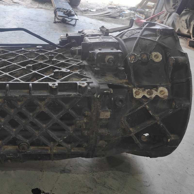Used ZF 16S221 16 Speed Manual Transmission High Quality Gearbox Assembly