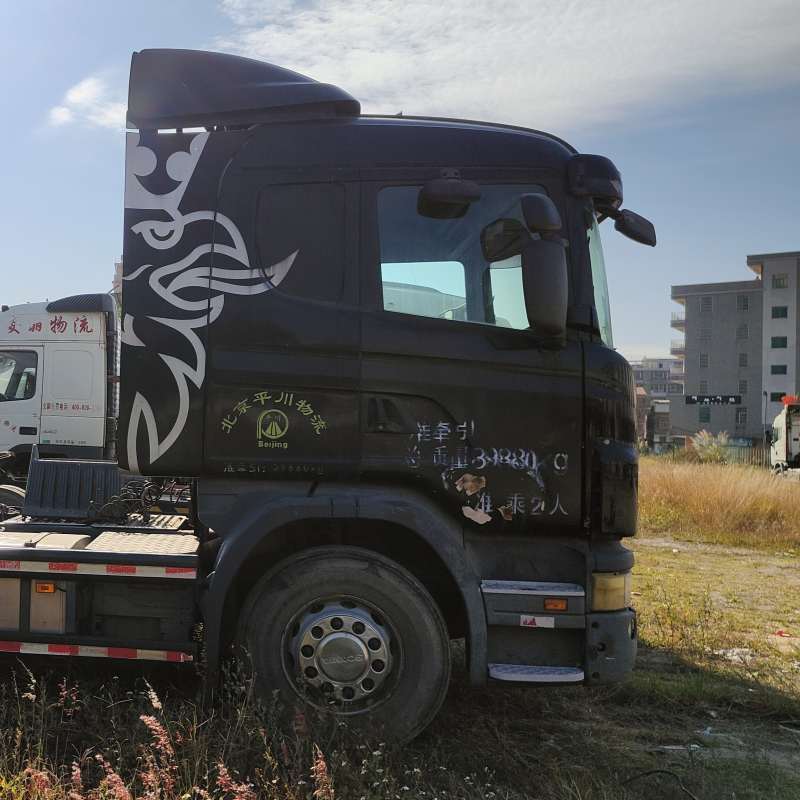Used Black SCANIA G380 6x2 Manual Tow Tractor Best Price Tractor Truck for Sale