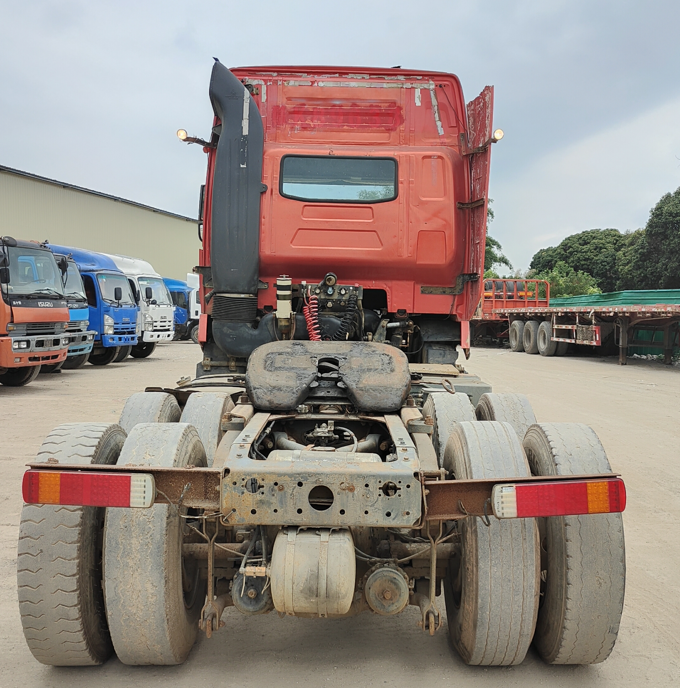 No.35 Used Howo 6x4 Cargo Truck Full Excellent Condition Ready For Immediate Work