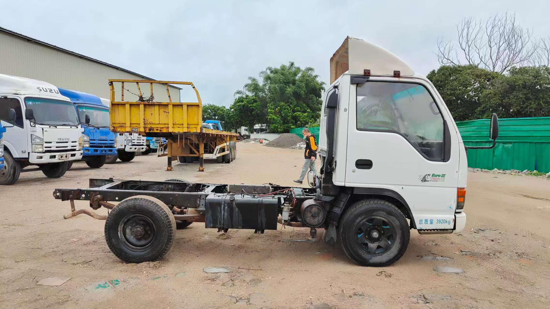 No.13 For ISUZU 100P Tractor Truck Manual Transmission Best Price Used Tractor  For Sale