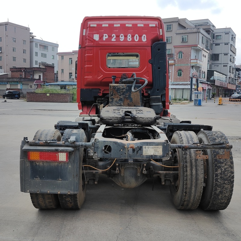 Good Condition Original SHACMAN X3000 Troctor Truck 2020 Red 6x4 Heavy Cargo Tow Truck