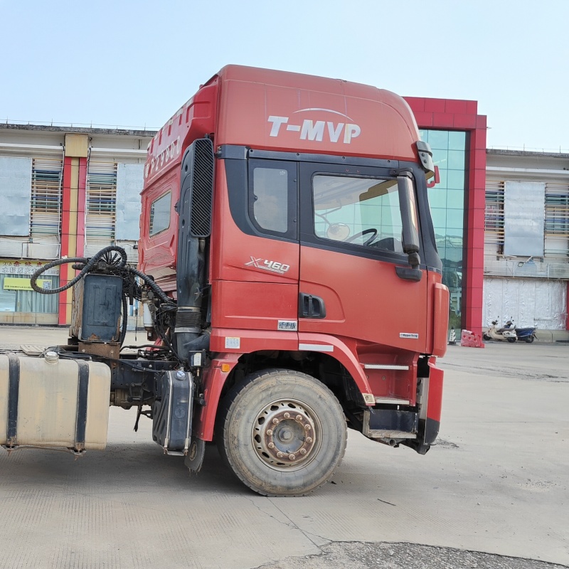 Good Condition Original SHACMAN X3000 Troctor Truck 2020 Red 6x4 Heavy Cargo Tow Truck