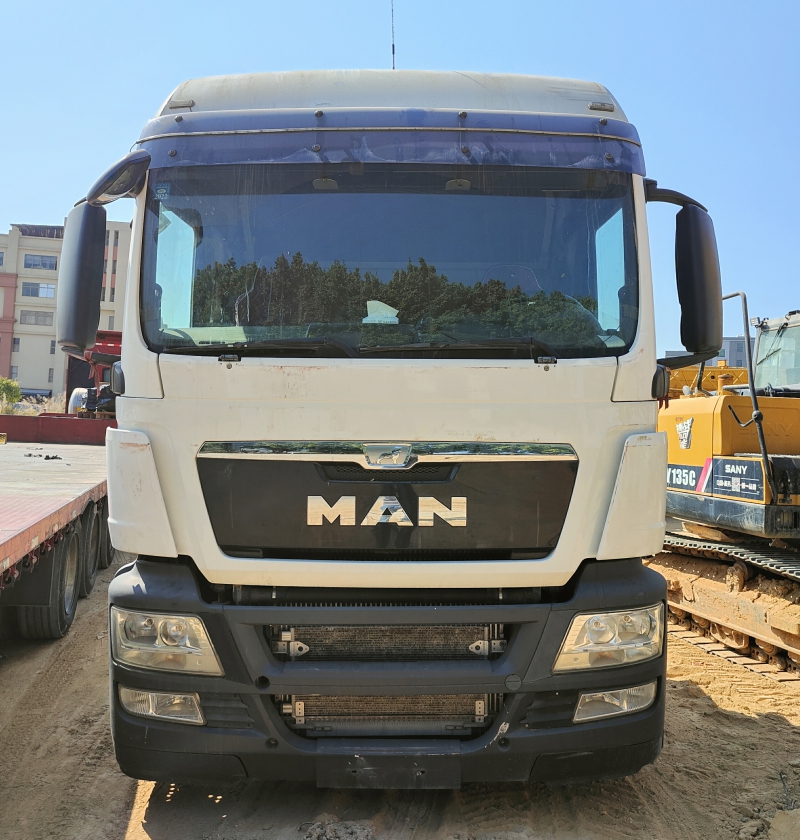 No.29 For Sale MAN TGS 28.440 6x2 Heavy Duty Tractor Step Floor Low Fuel Consumption Best Price