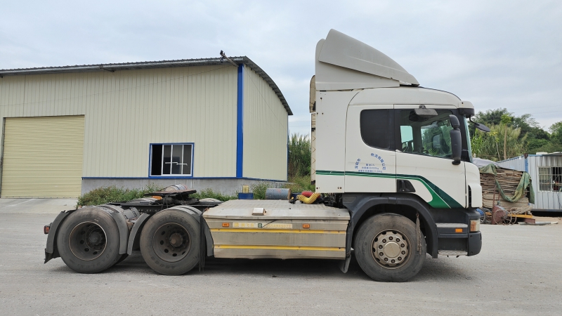 No.51 Second hand Truck SCANIA P380 6x2 Best Price Manual Tow Tractor for Sale