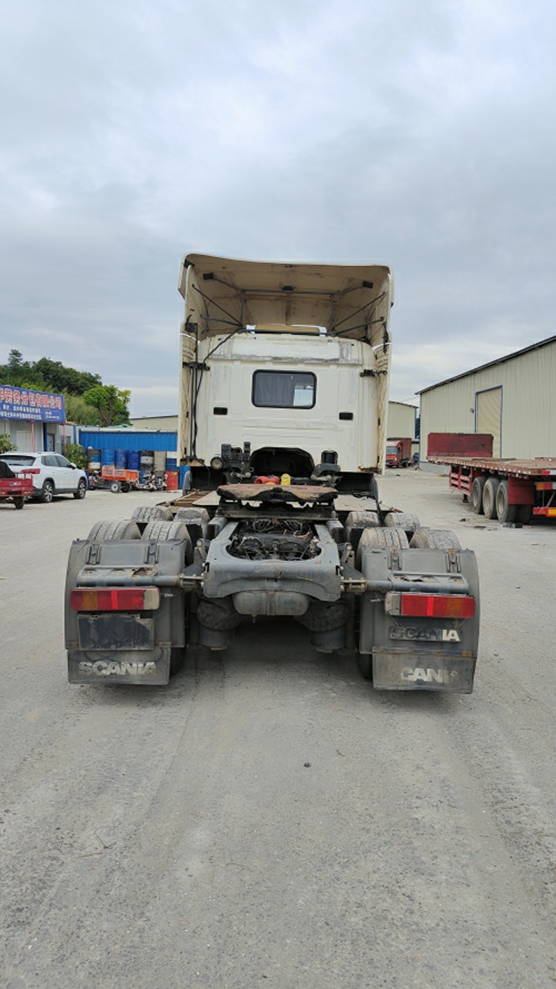 No.51 Second hand Truck SCANIA P380 6x2 Best Price Manual Tow Tractor for Sale