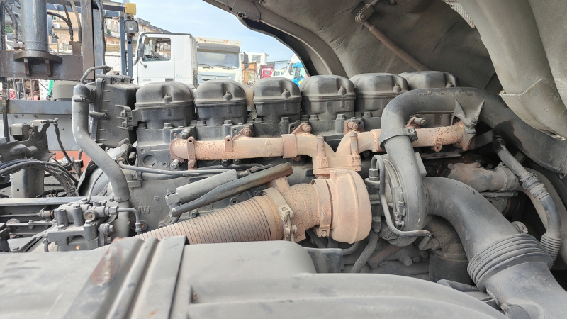 No.52 Second Hand SCANIA P380 6x2 Diesel Tractor Truck High Quality Manual Tow Tractor