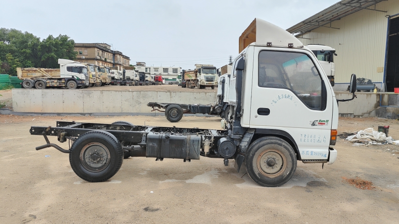 No.14 For ISUZU 100P Tractor Truck Manual Transmission Low Fuel Consumption Best Price