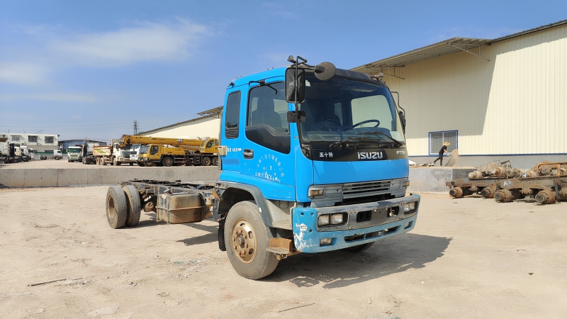 No.1 For ISUZU FTR Tractor Truck Manual Transmission Best Price Heavy Cargo Tow Truck