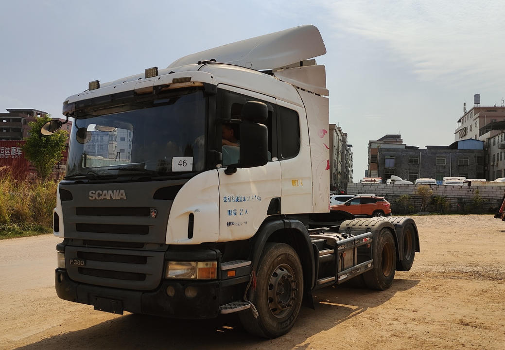 No.46 Best Price SCANIA P380 6x2 White Tractor Truck Used Scania Manual Tow Tractor