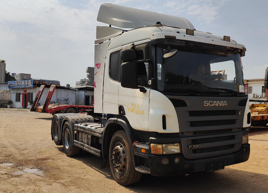 No.46 Best Price SCANIA P380 6x2 White Tractor Truck Used Scania Manual Tow Tractor