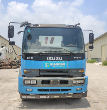 No.1 For ISUZU FTR Tractor Truck Manual Transmission Best Price Used Tractor  For Sale