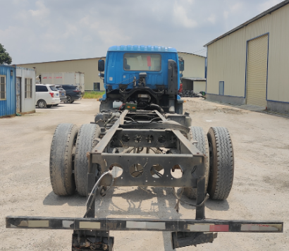 No.1 For ISUZU FTR Tractor Truck Manual Transmission Best Price Used Tractor  For Sale