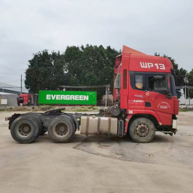 Used SHACMAN X3000 SX4250XC4Q2 Tractor truck High performance Trailer truck at Low price