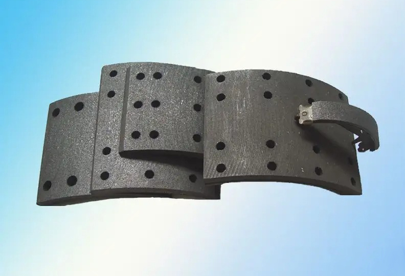 What are high-quality heavy truck brake pads?